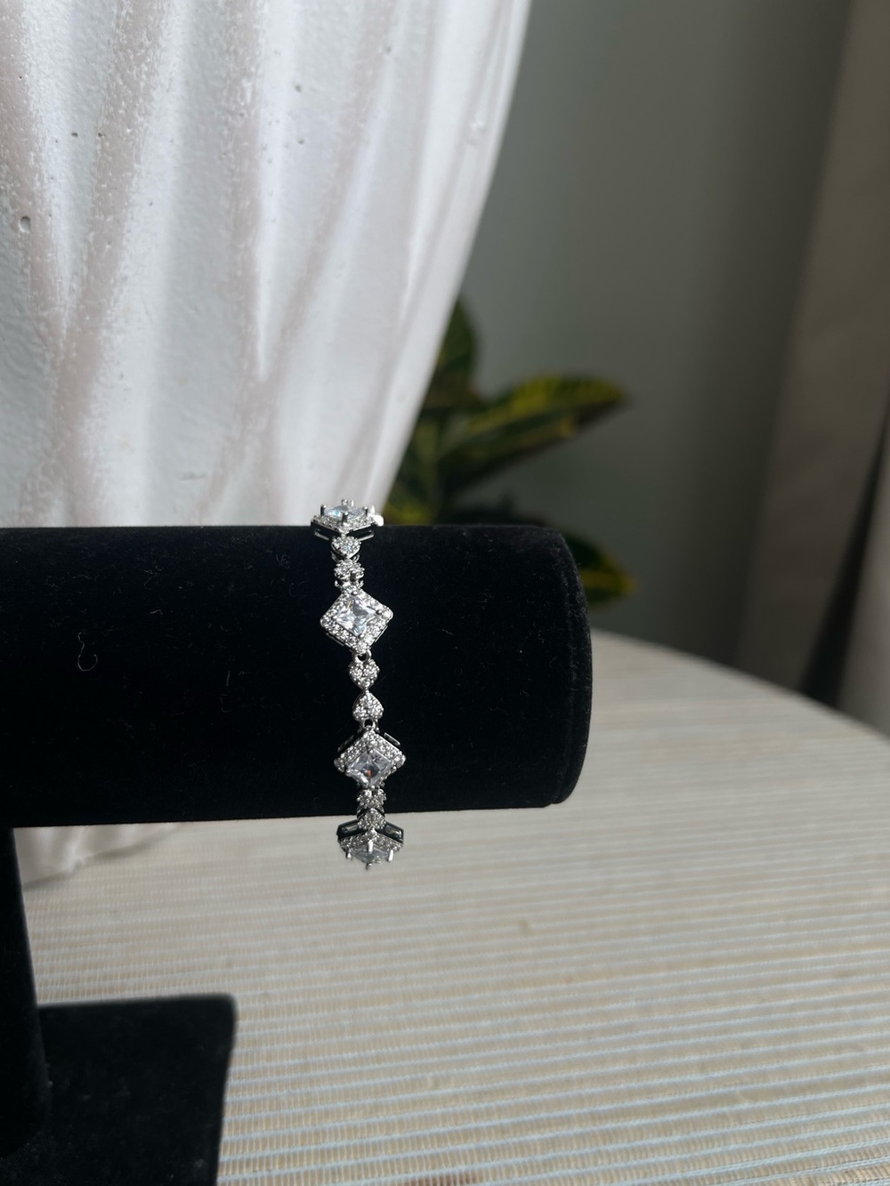 Bedazzled  Silver cz Diamond-Cut Link Bracelet